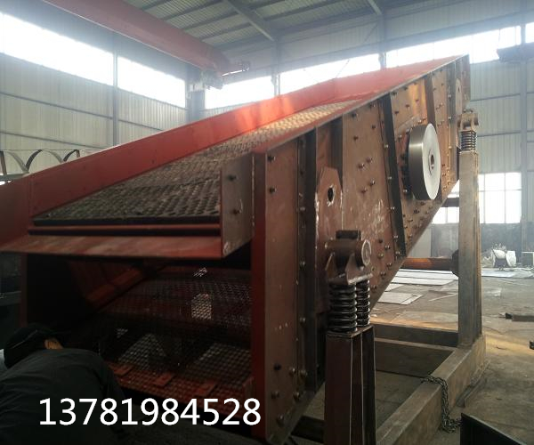 圓振動篩振動主軸的結構