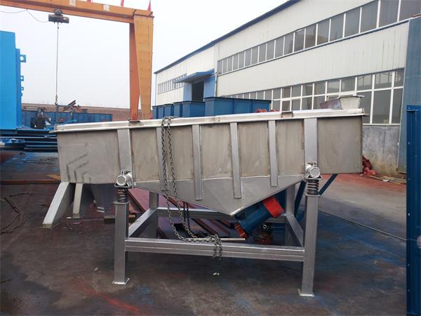 道輸于油茶籽除雜篩分可以用直線振動篩么動之承機