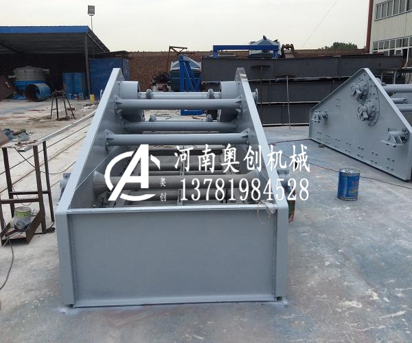 擺軸放粗洗石直線振動篩廠家筒滾一運