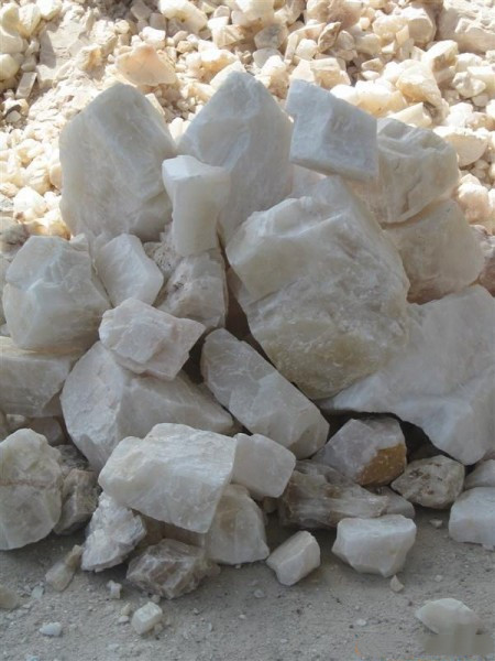 硅灰石弛張振動(dòng)篩