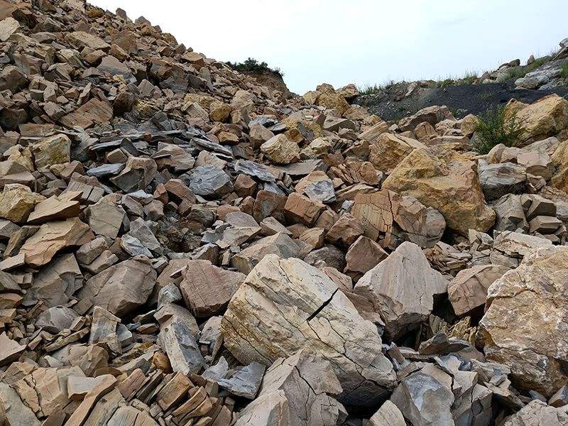 篩石頭的重型振動篩還是滾筒篩好？