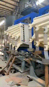 石英砂方形搖擺篩和直線振動篩應(yīng)用對比