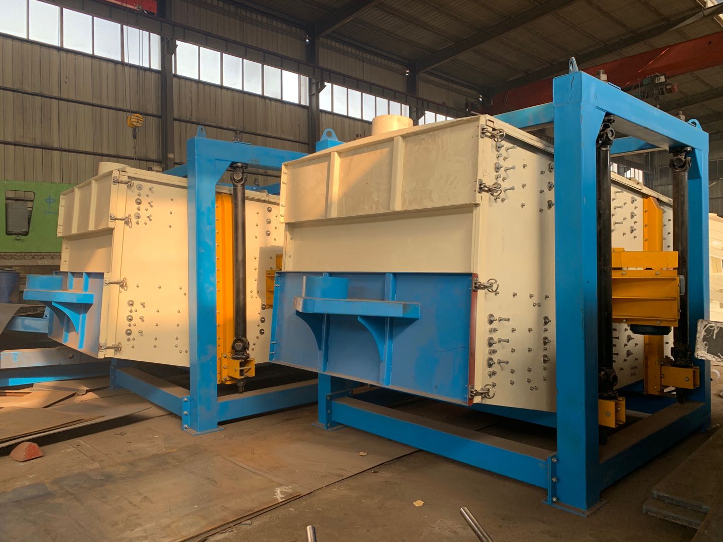 飼料廠方形搖擺篩-飼料原料方形篩分機-大產量的顆粒篩分機