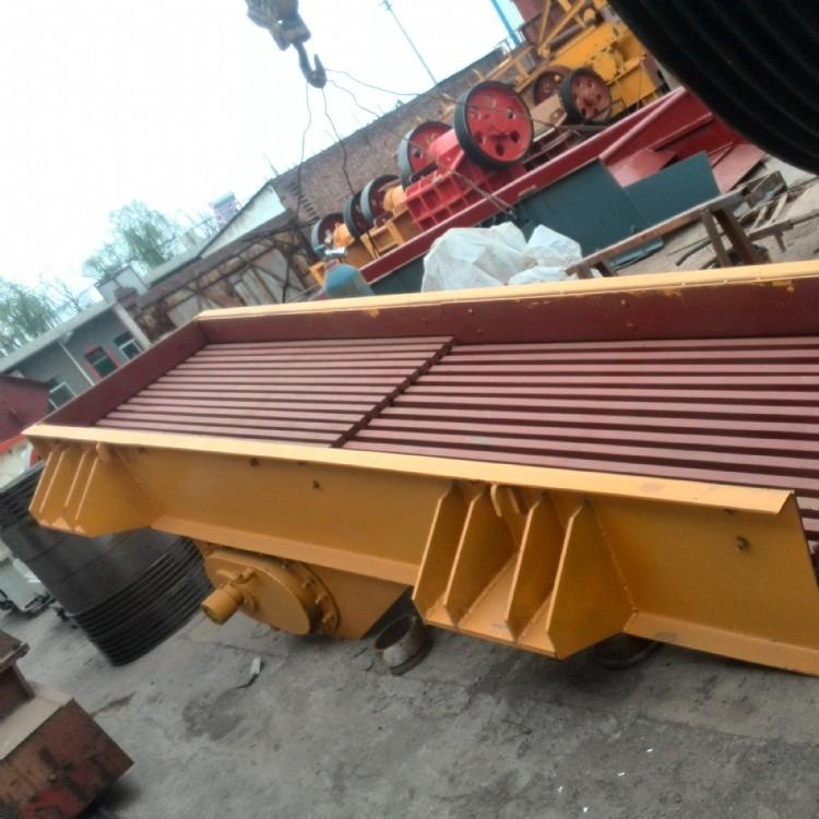 礦山石頭振動棒條給料機設備圖片大全