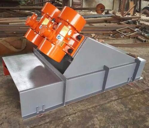 石料破碎電機振動喂料機-直線振動給料機結構圖