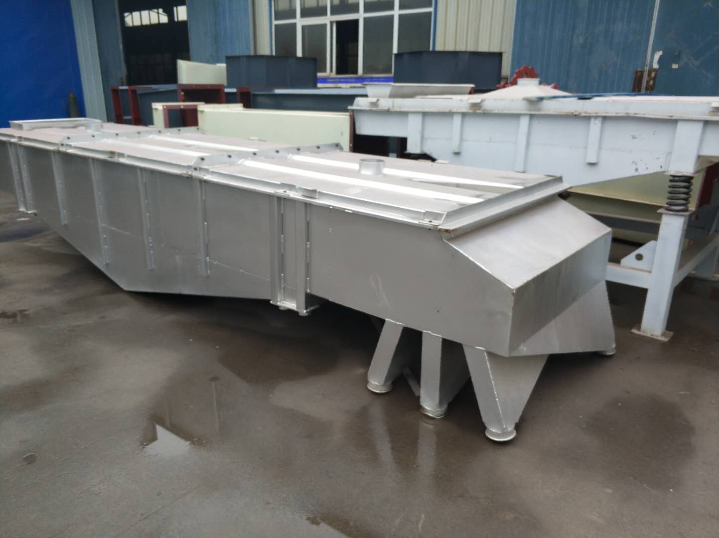 陶土-瓷土長方形直線振動篩在陶瓷行業(yè)的應(yīng)用