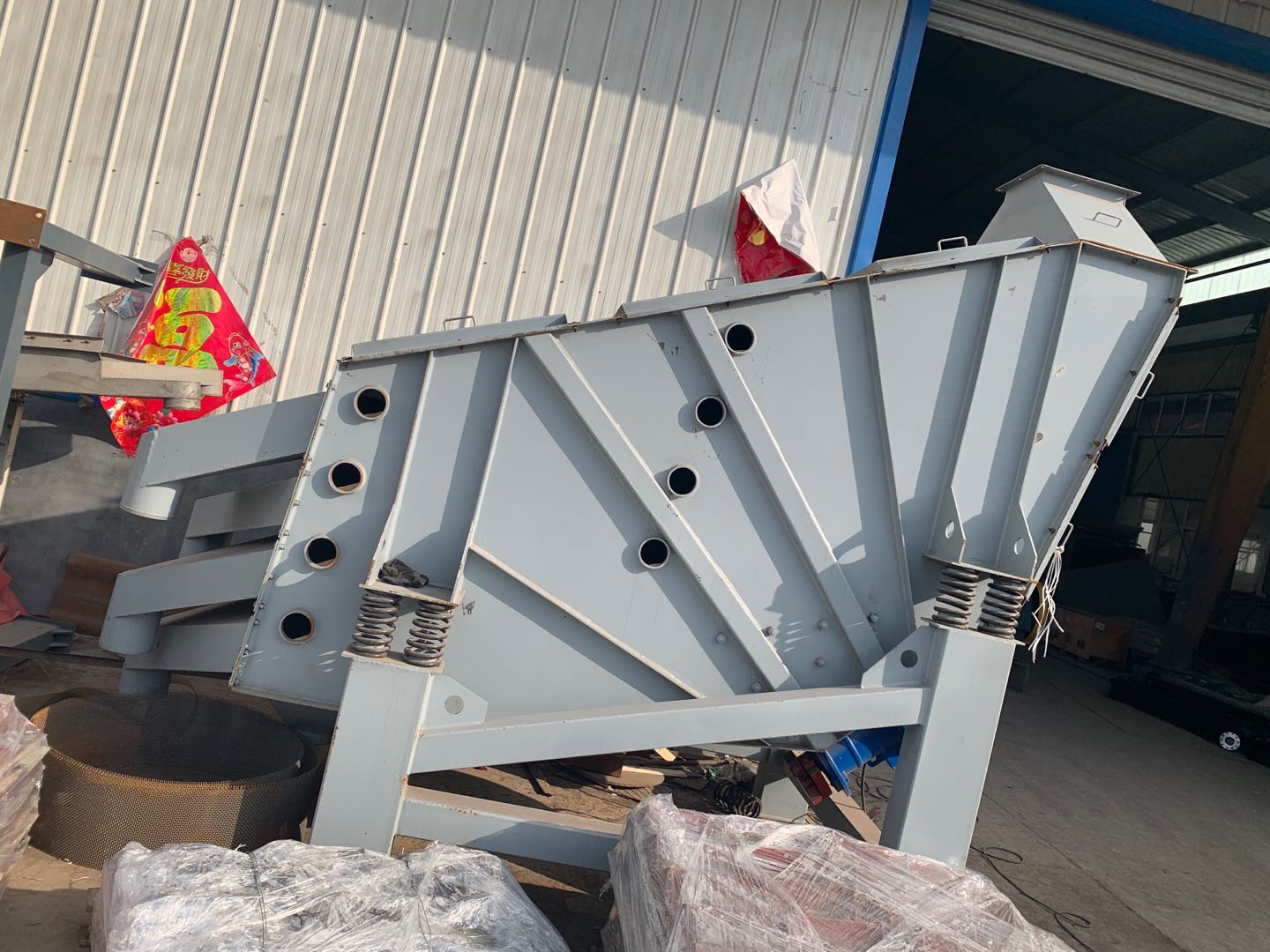 GLS系列概率篩對于珍珠巖篩分效果介紹