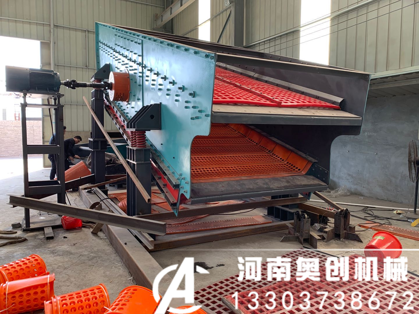 煤炭行業塊煤篩選設備-煤炭振動篩選機介紹