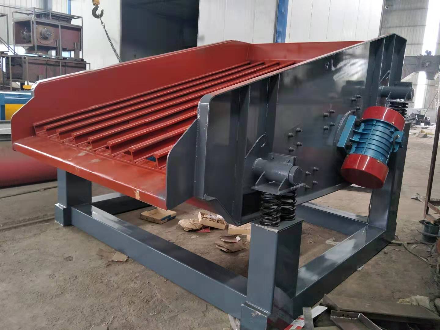 振動(dòng)篩的工作原理及組成結(jié)構(gòu)