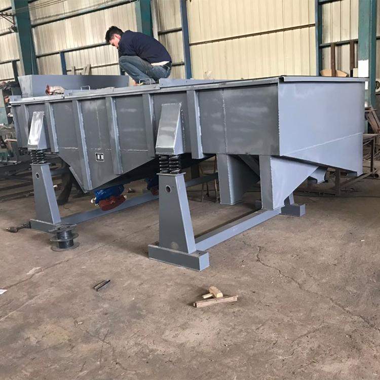 石灰粉直線振動篩設備原理及技術參數