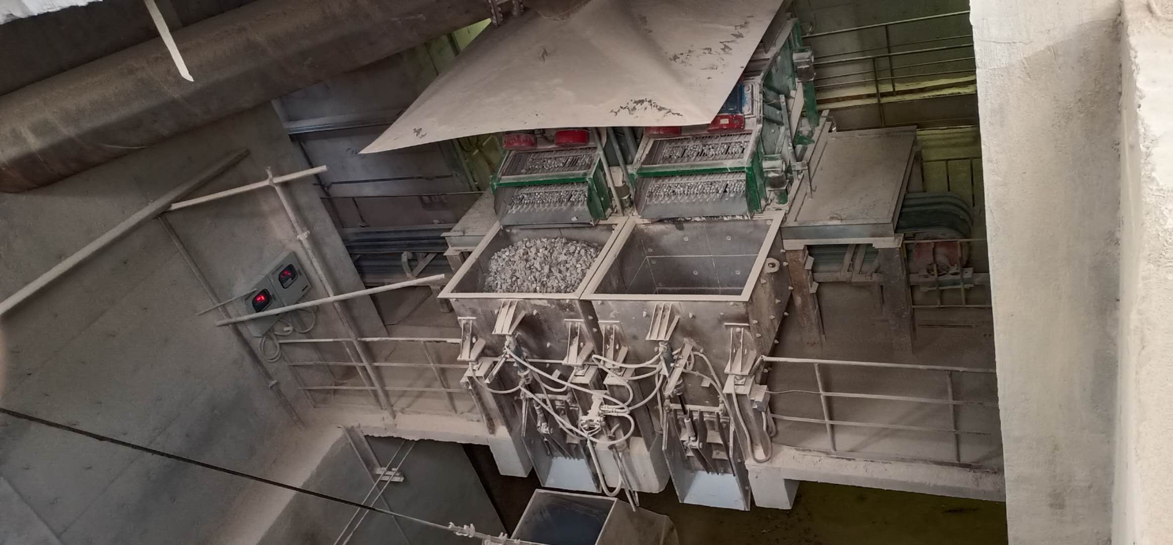 影響方解石料振動篩及篩分過程的主要因素