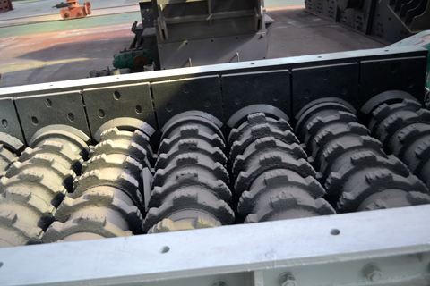 波輥篩,波動輥軸篩,波動輥式給料機都是同一設備