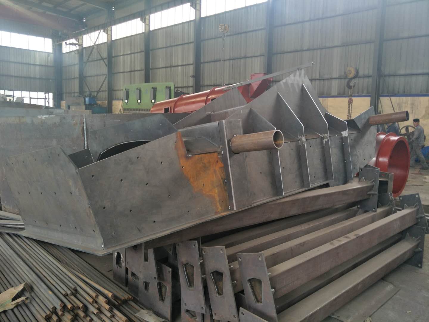 錳砂直線振動篩分機工作原理及規格參數介紹