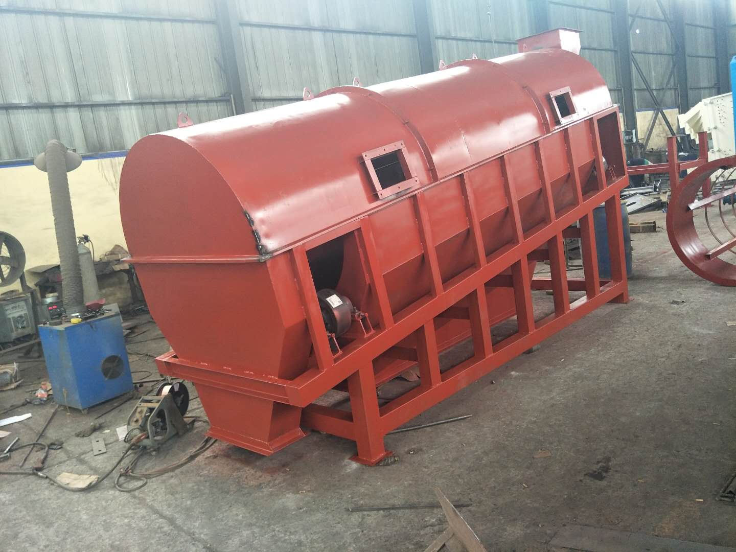 石英砂全封閉滾筒分級篩原理,特點使用效果介紹