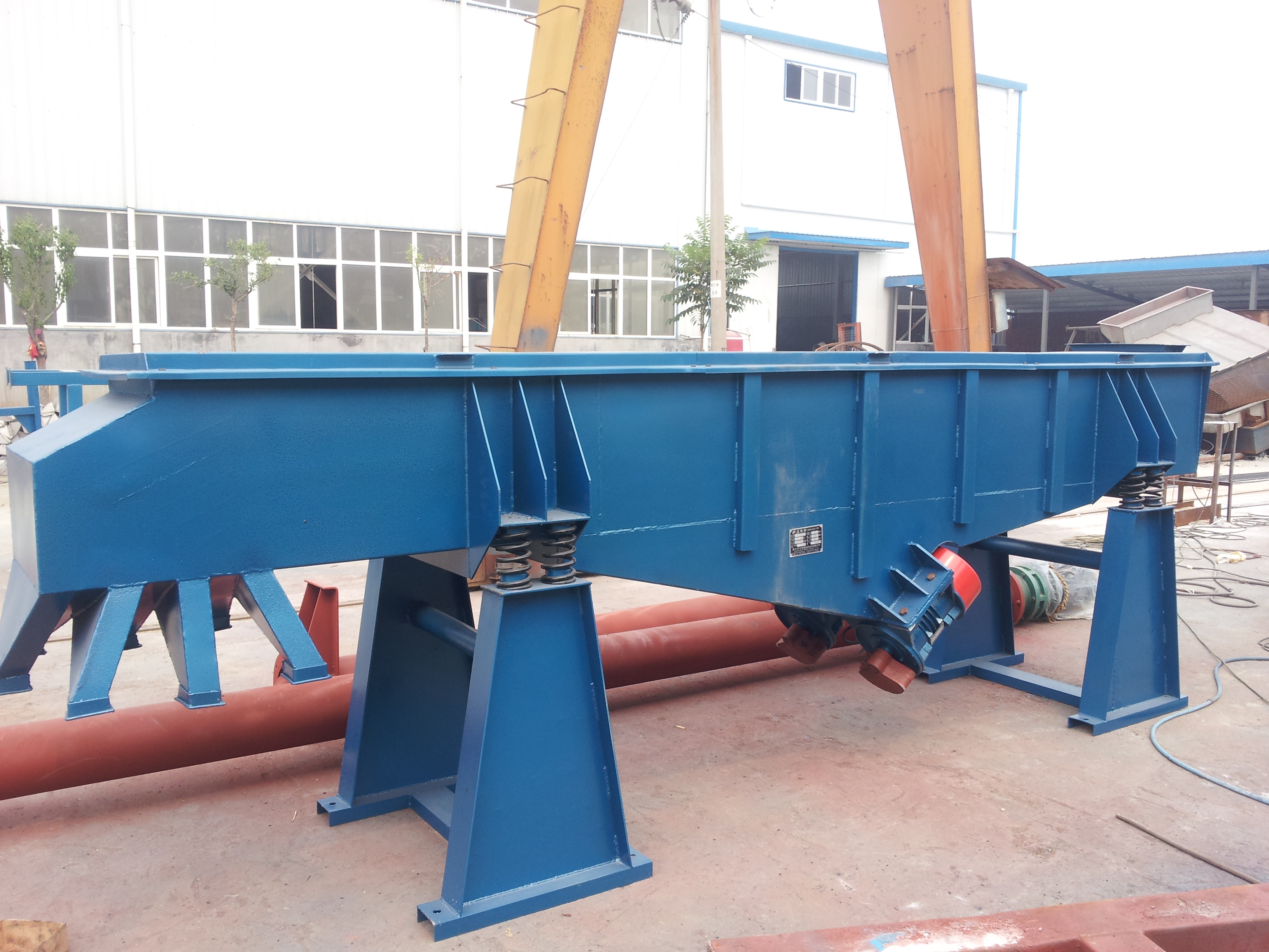 烘干沙直線振動篩分機金屬網架篩網的安裝方法及注意事項