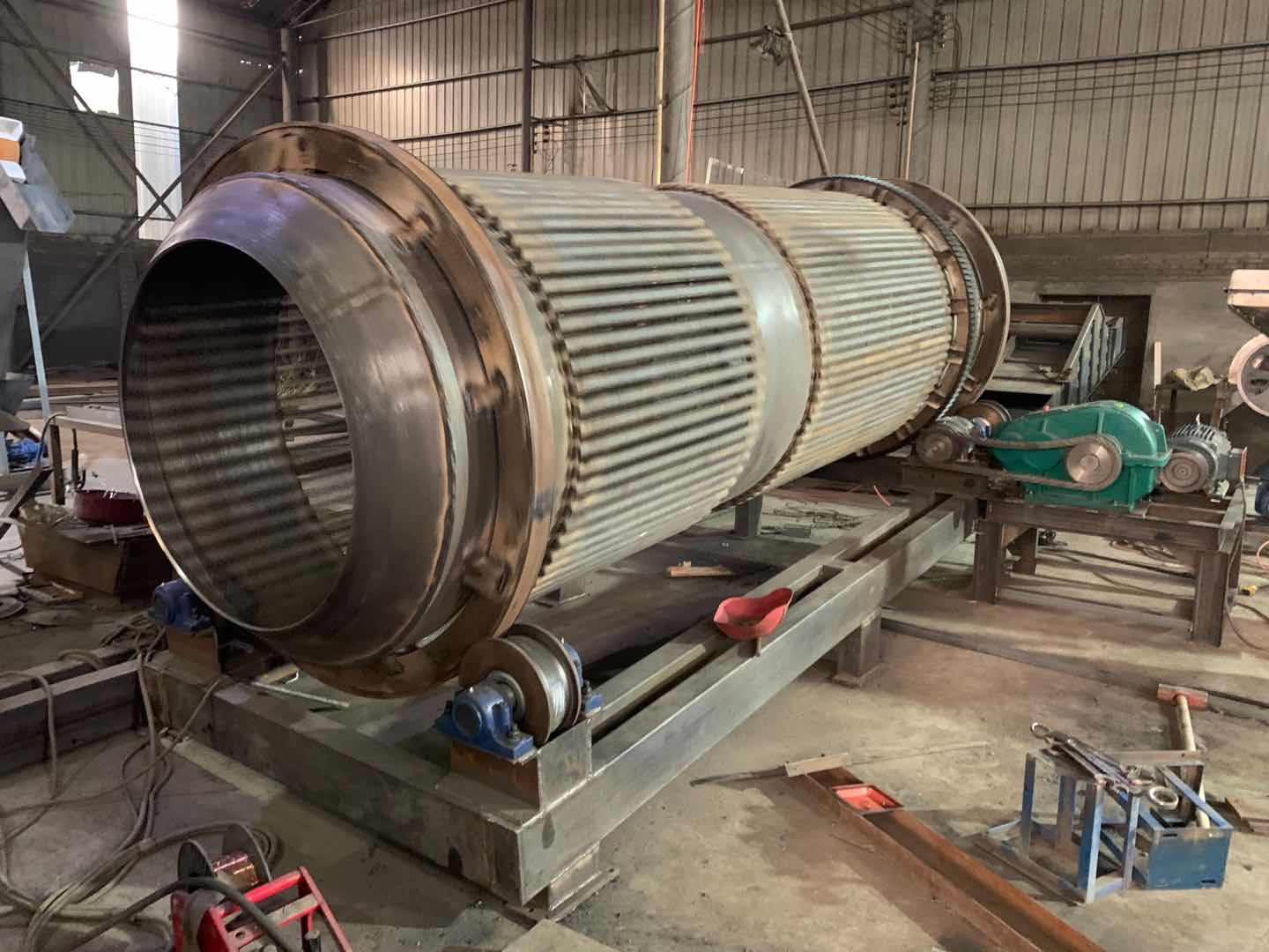 建筑渣土廢磚塊使用無軸滾筒篩揀機的介紹