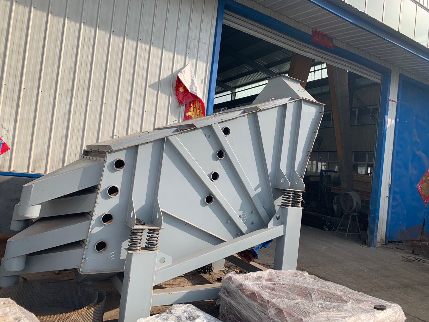 鉀長石破碎篩分大產量概率篩-鉀長石粉振動篩選機介紹