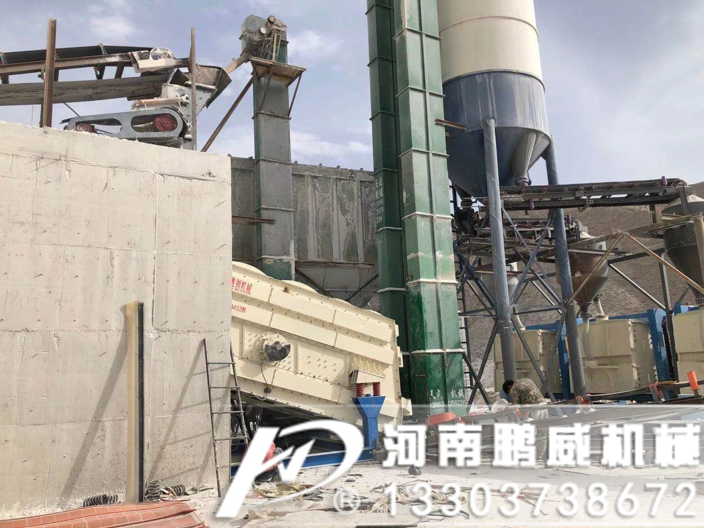 細(xì)砂細(xì)粉篩分處理能篩出大產(chǎn)量篩分機(jī)可選擇沸騰篩超精細(xì)大產(chǎn)量篩分機(jī)